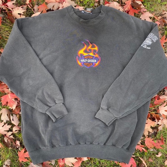Harley-Davidson Tops - Vintage Harley Davidson Flames Crewneck